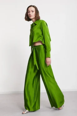 Viskosehose im Pareo-Stil